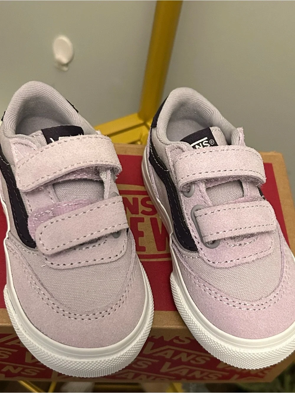 VANS Toddlers Brooklyn Ls V 2 tones canvas/suede lilac sneakers size 5 NEW